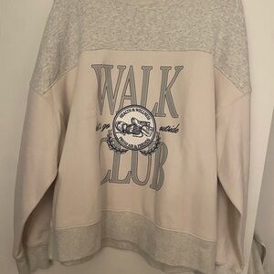 Abercrombie & Fitch Gray and Cream Crewneck Sweater